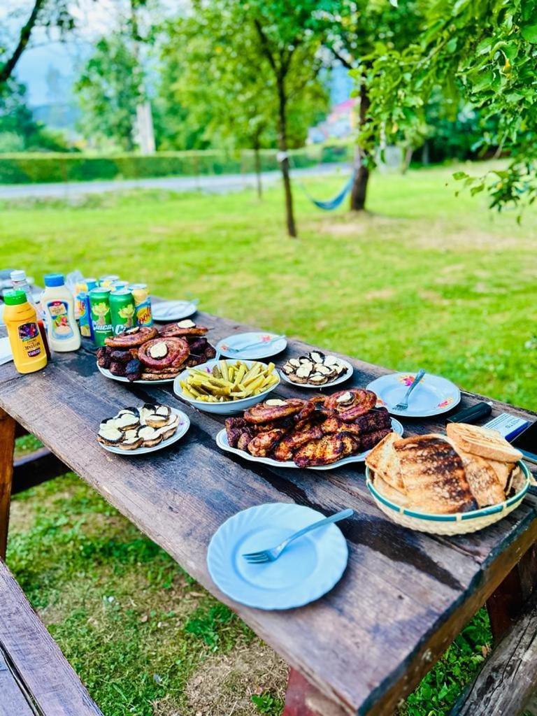 Pensiunea Rnb Maramures Surdesti  Eksteriør bilde